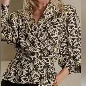 NWT Banana Republic Brown and Ivory Silky Tie Wrap Top